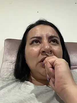 Abril_Luv webcam