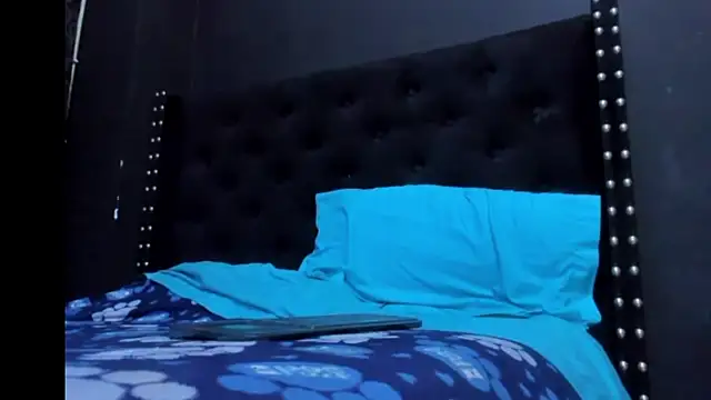amareto_queen webcam