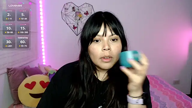 EllieMoonX live cam on StripChat