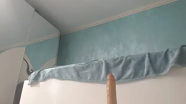 LaraLanee webcam