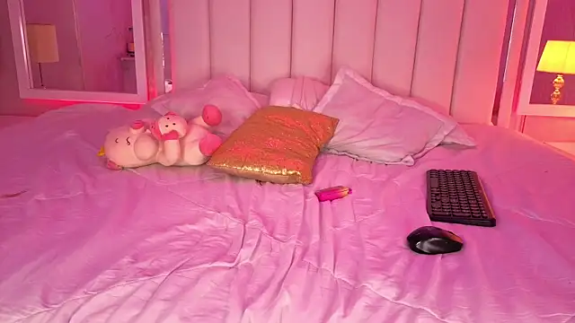 Alyana_Skinny