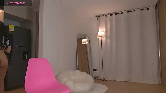 Sarah_cam06 webcam