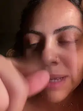 Chloe_Leaozinho webcam
