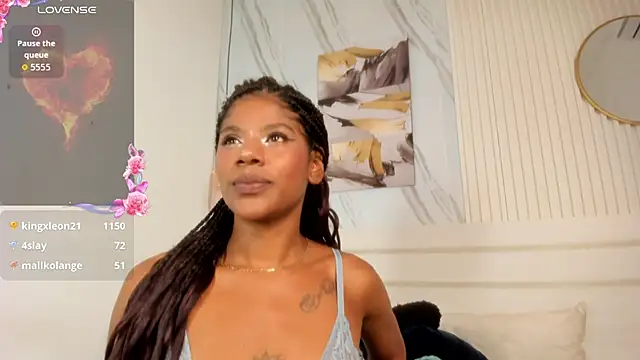 Afro_Luna webcam