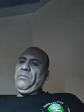 Guapo007sexy webcam