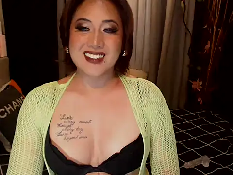 YourMistressAggy webcam