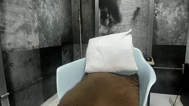 Gury_tattoo webcam