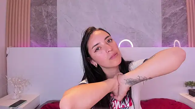 Violeta_Harlow webcam