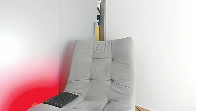 agrublack webcam
