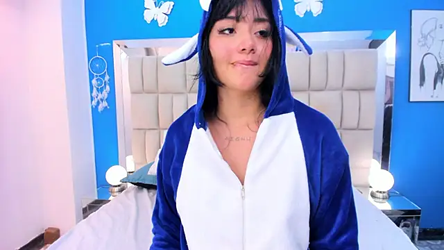 Luna_black19 webcam