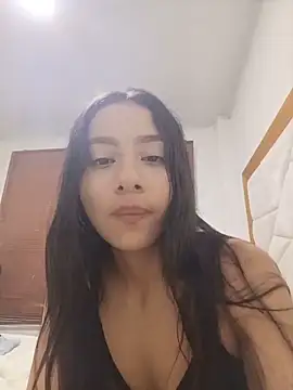 Priscillia-lov webcam