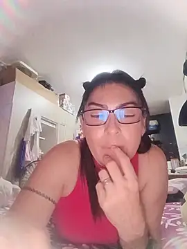 yelilatina webcam