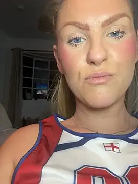 CharleighBaker webcam