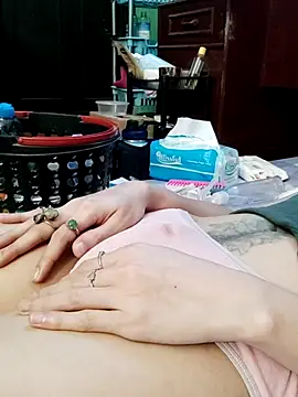 QueenSoreal webcam