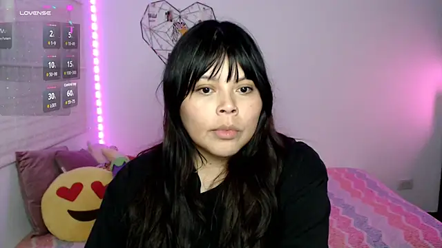 EllieMoonX webcam