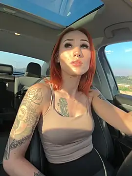 ThornsandHoney webcam