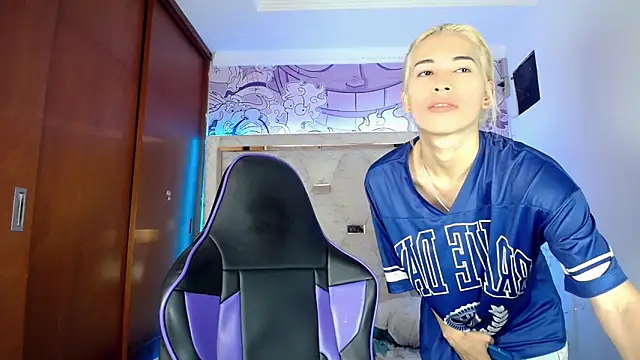 Larry_craft webcam