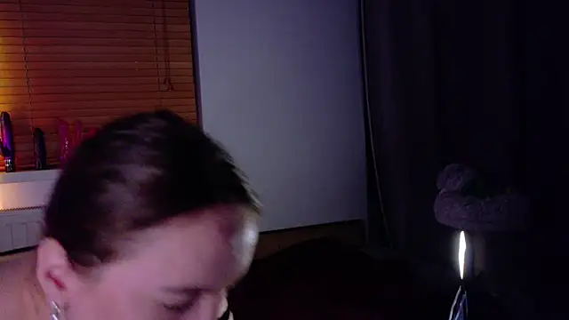 lexy_night webcam
