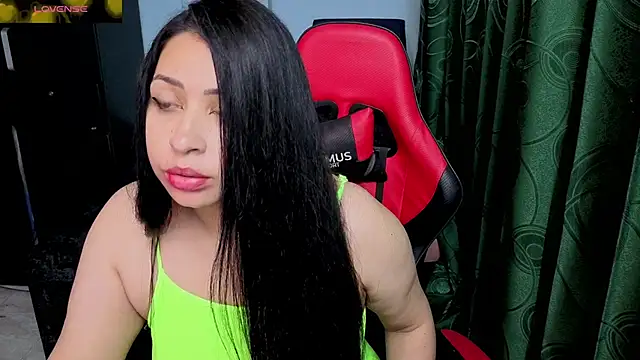 charlotee_lovee69 webcam