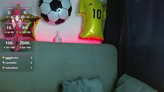 JuliethaFox webcam