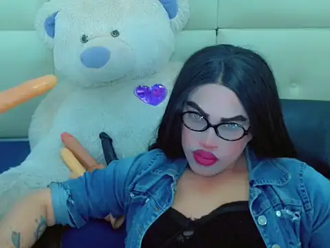 NharaBigCock webcam