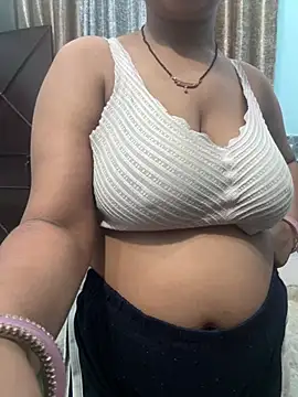 real_roma - Real_Roma's free webcam - UK Sex Cams