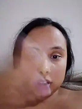 Laura_99 webcam