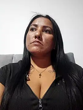 Emma_47 webcam