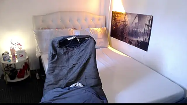 NinaDOM4CUM webcam