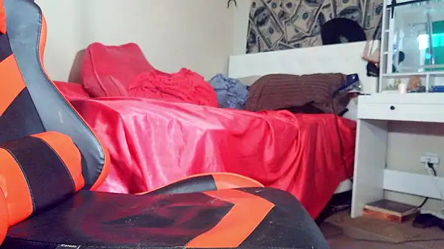 sugahfreeee webcam