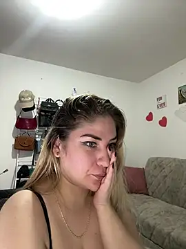 Celestedubois live cam on StripChat