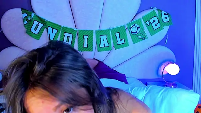 AmmyJones_ webcam
