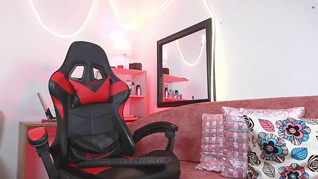 Megaan_Greey webcam