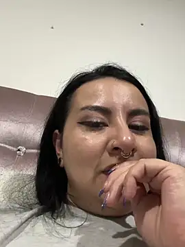Abril_Luv live cam on StripChat