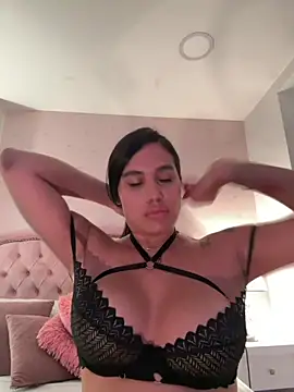 Bella__Wood