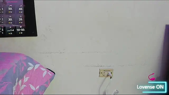 Lola_wish1 webcam