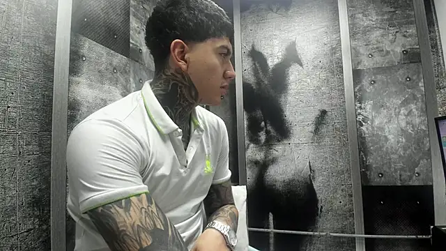 Gury_tattoo's live cam