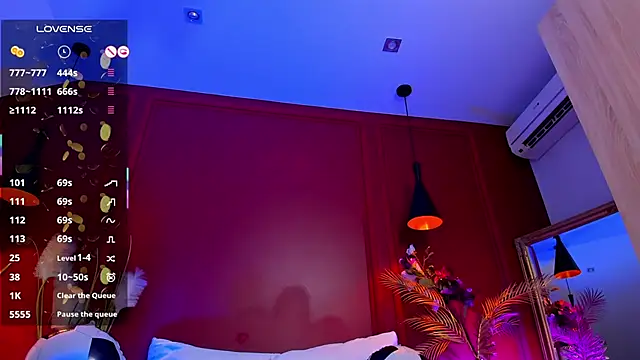 Mayzzie webcam