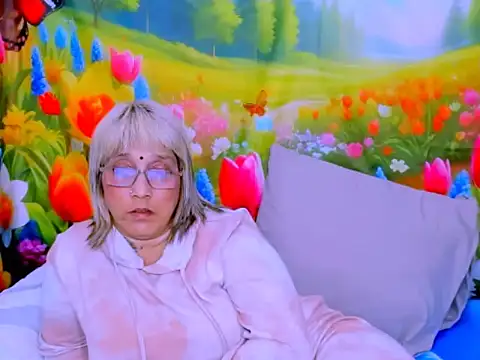 indianroxy webcam