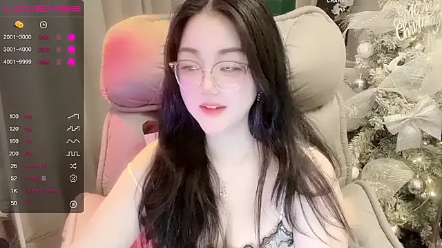 Monica-666888- webcam