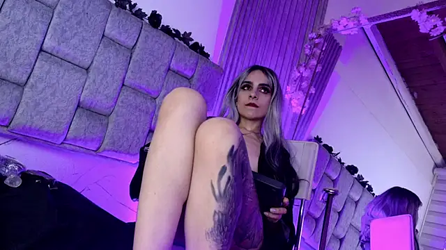 Alice_noir webcam