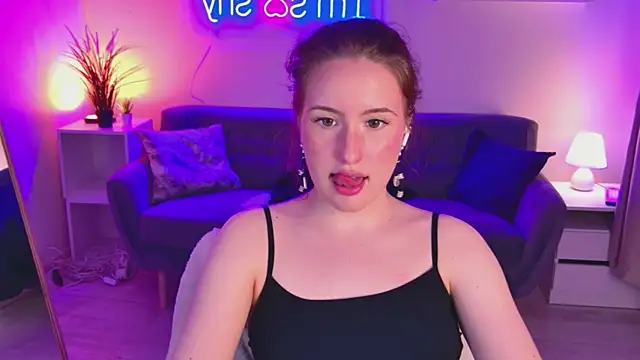 ChloeAster webcam