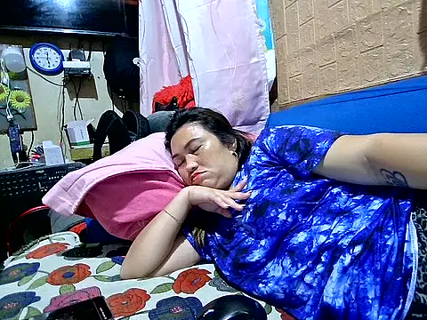 Lonely_Heart webcam