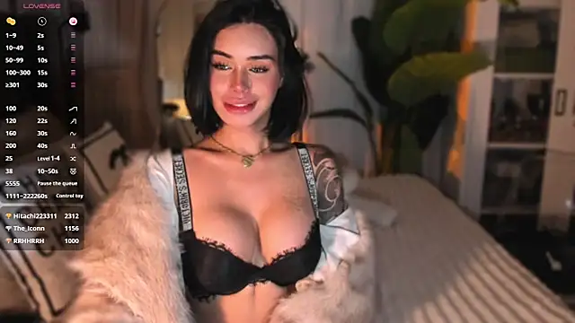 ParisianDoll webcam