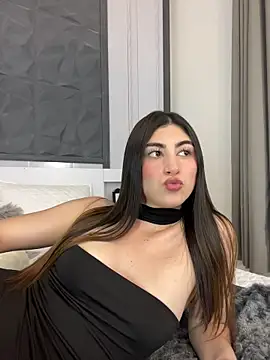 evelyn_hills