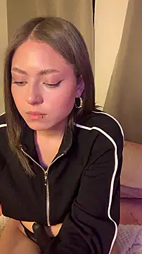 PrettyAmber webcam