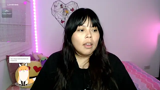 EllieMoonX webcam