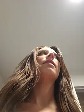 LilyOrion webcam