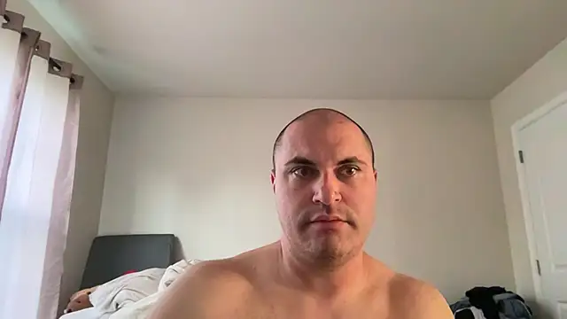 SluggishChase99 webcam
