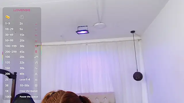 lilyponce_ webcam